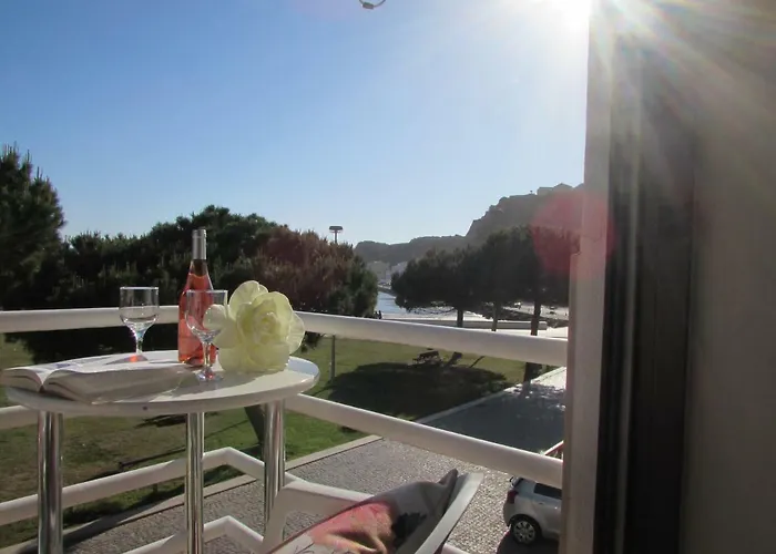 Bay House With Pool 1 Minute From The São Martinho do Porto