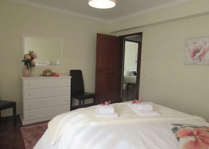 Bay House With Pool 1 Minute From The * São Martinho do Porto